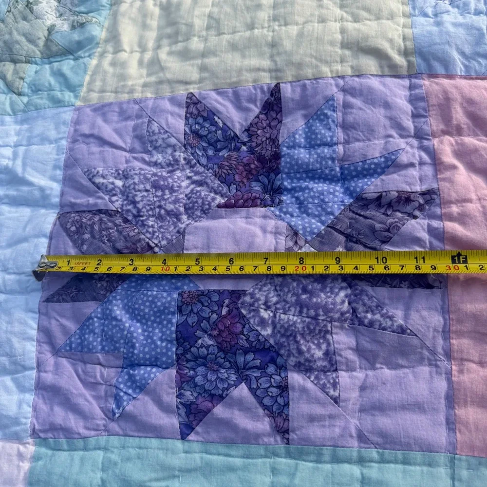Vintage Handmade Pastel Patchwork Star Quilt Floral Applique 93x81 Lavender Pink